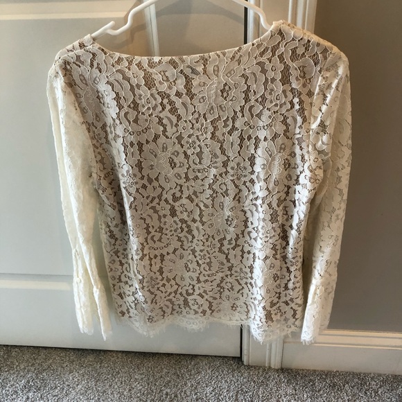 Rose and Olive lace bell sleeve top - Picture 2 of 3